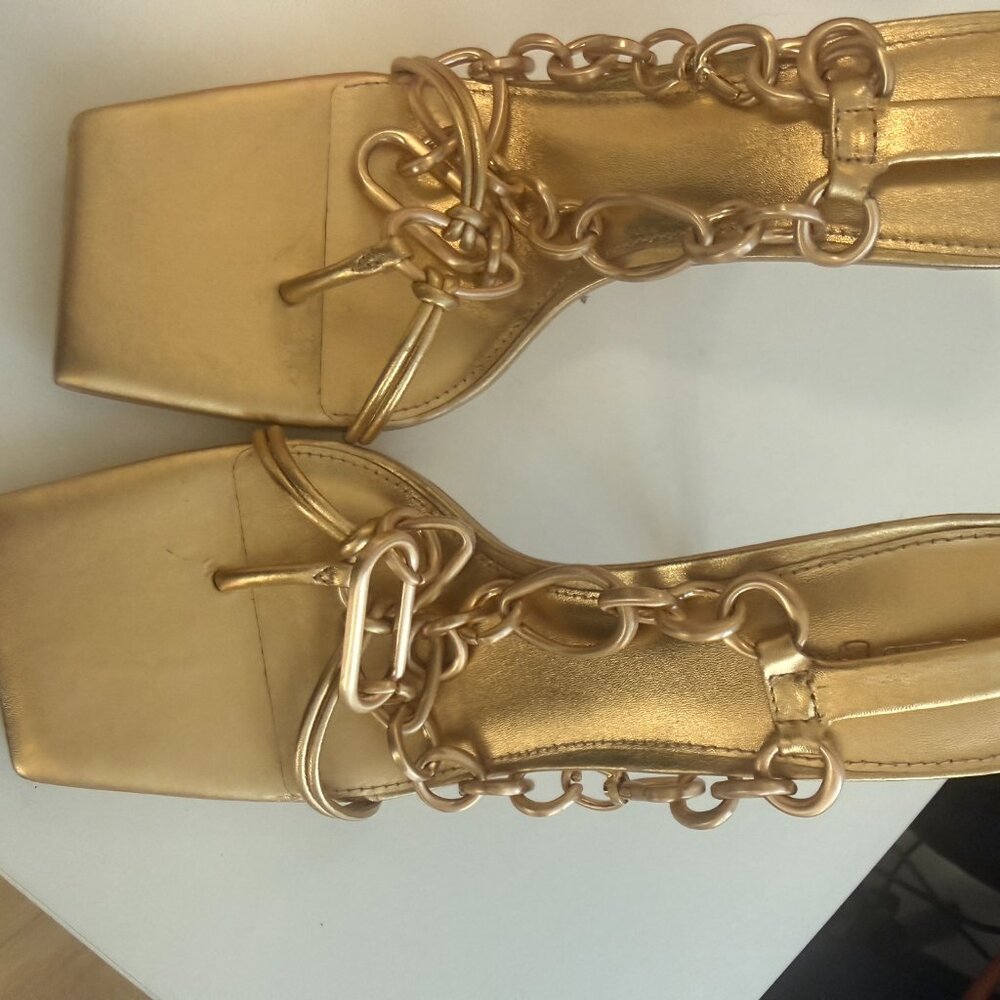 Cult Gaia Leather Chain-Link T-Strap Flat Sandal Tan/Gold Size 7.5 - Picture 2 of 7